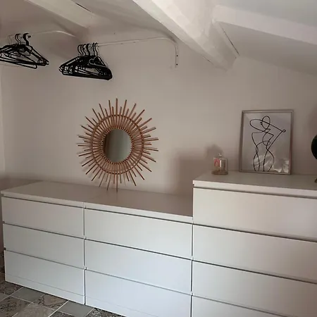 Apparemment Apartment *